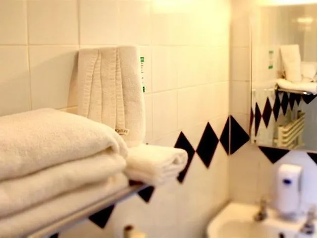 Lynams Hotel Dublin 2*,  Ireland