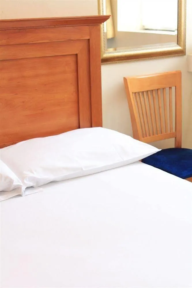 Lynams Hotel Dublin