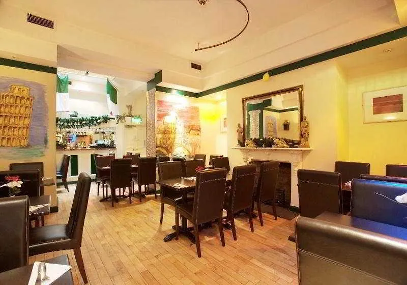 Lynams Hotel Dublin